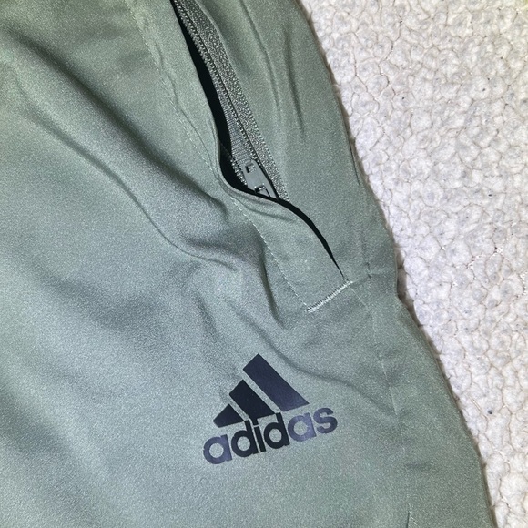 Adidas zipper pocket shorts - Picture 5 of 5